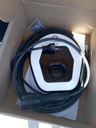 Cargador Easy Wallbox Coche Eléctrico y enchufable