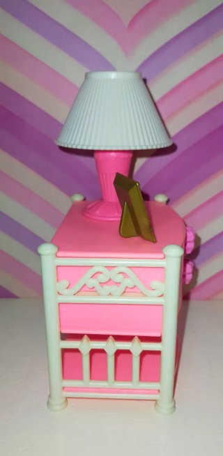 Barbie camera da letto "Pink Magic" #65072 (1992).