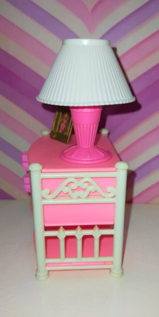 Barbie camera da letto "Pink Magic" #65072 (1992).