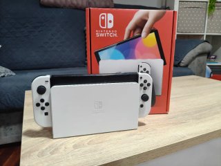 Nintendo Switch OLED Blanca + Juegos y Accesorios