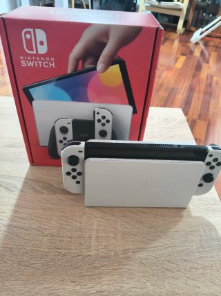 Nintendo Switch OLED Blanca + Juegos y Accesorios