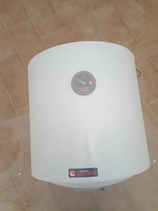 Scaldabagno elettrico Thermex 30 lt