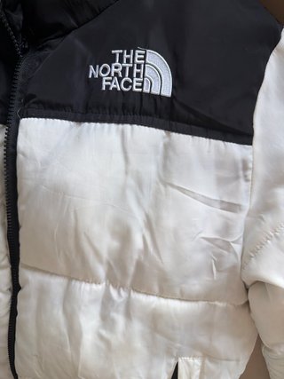 Chaqueta The North Face Negra y Blanca