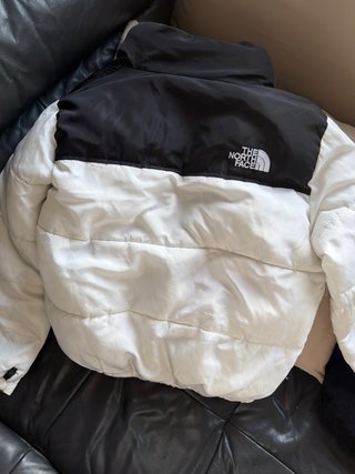 Chaqueta The North Face Negra y Blanca