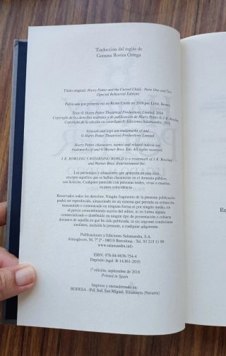 -> Harry Potter y el legado maldito Partes uno y d
