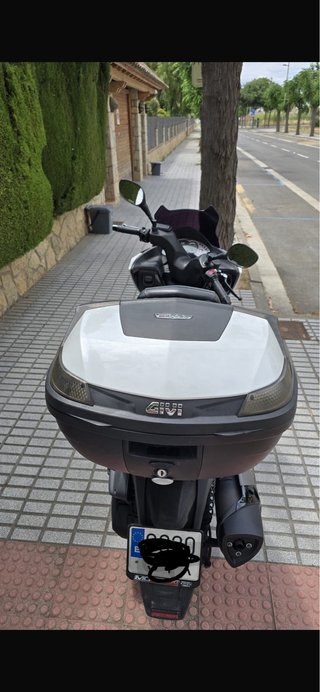 Kymco K XCT 300i ABS Blanca