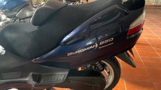 Suzuki Burgman 650 Executive Maxi Scooter