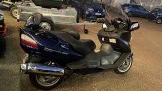 Suzuki Burgman 650 Executive Maxi Scooter