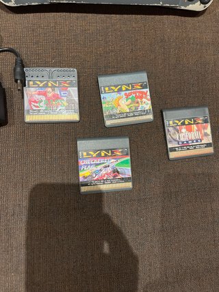 Consola Atari Lynx + 4 juegos