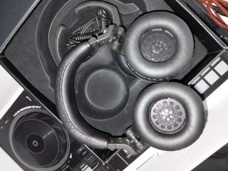 Controladora DJ Hercules DJControl Impulse 500