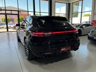 Porsche Macan GTS 2024