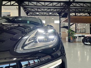 Porsche Macan GTS 2024