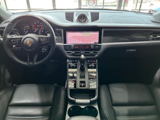 Porsche Macan GTS 2024