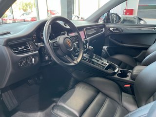 Porsche Macan GTS 2024