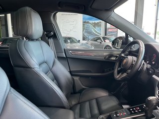 Porsche Macan GTS 2024