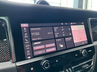 Porsche Macan GTS 2024