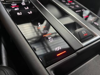 Porsche Macan GTS 2024