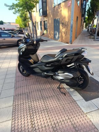BMW C400 GT Triple Black + Manta Térmica
