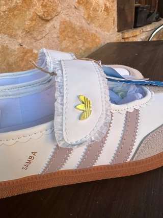 Adidas Samba Jane Beige/Blanco