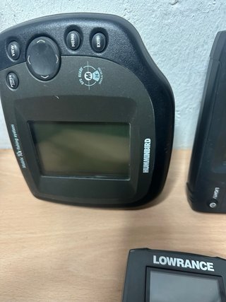 Humminbird y 2 Lowrance GPS Náuticos