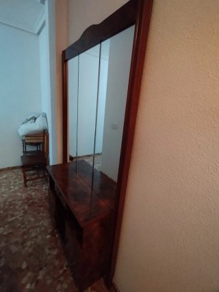 Entradita de madera con espejo