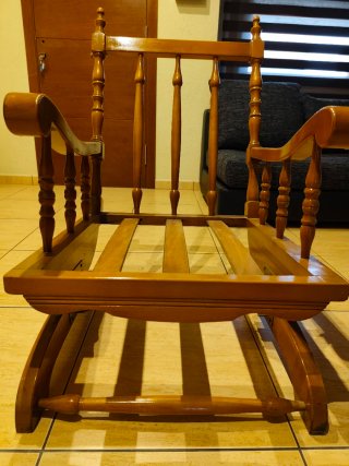 Mecedora de madera