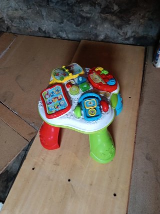 Mesa de juegos para bebé