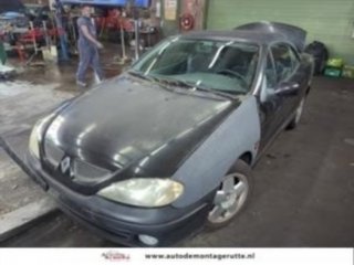 Nissan Primera P11 berlina Despiece