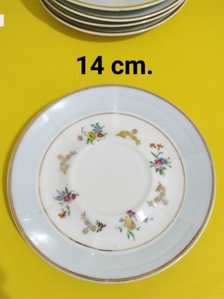 5 Platos Limoges Florales Azules y Blancos