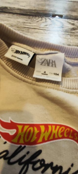 Sudadera HotWheels