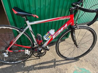 Bicicleta de carretera BH