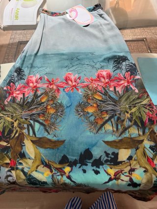 Falda Lecruel con etiqueta