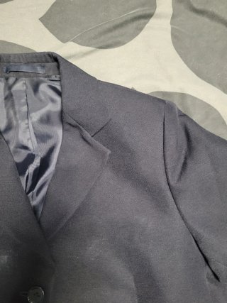 Traje de chaqueta y pantalón azul marino