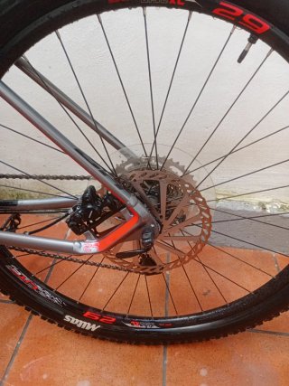 Bicicleta BH Spike 2.0 Mejorada Talla SM (1,68/75)