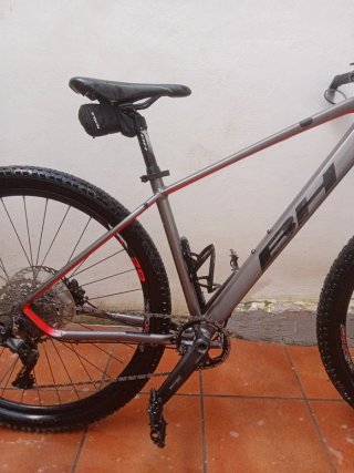 Bicicleta BH Spike 2.0 Mejorada Talla SM (1,68/75)