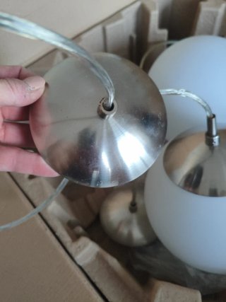 2 Lámparas  colgantes con bola cristal.