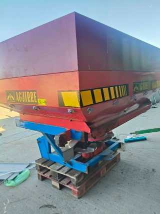 Se vende maquinaria agricola