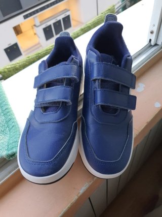 Zapatillas Adidas niño azul y blanco