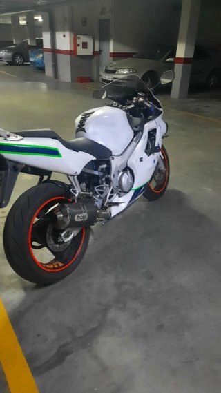 Honda CBR 600F Blanca