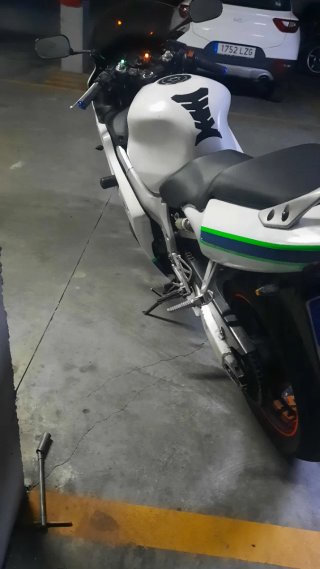Honda CBR 600F Blanca