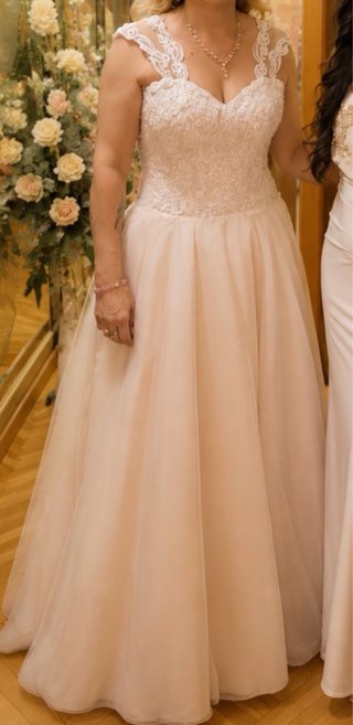 Vestido de Novia Beige y Blanco