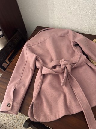 Chaqueta rosa con cinturón Talla M