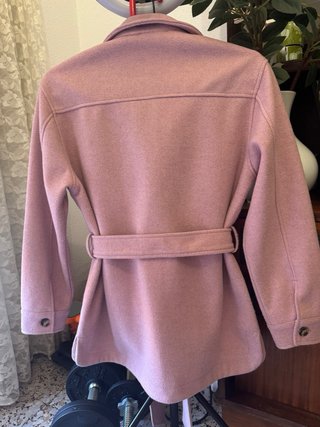 Chaqueta rosa con cinturón Talla M