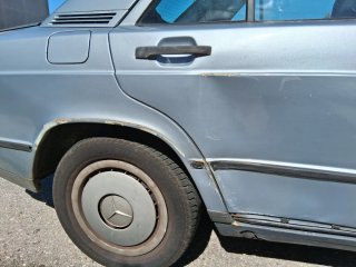 Mercedes-Benz 190  1983
