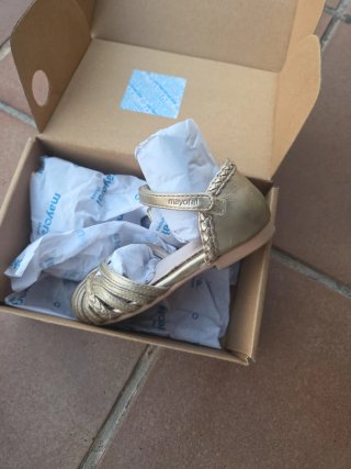 Sandalias Mayoral Niña Doradas