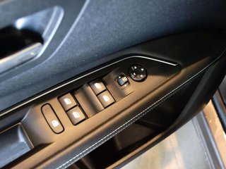 Peugeot 3008 Hybrid 225 e-EAT8 Allure