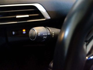 Peugeot 3008 Hybrid 225 e-EAT8 Allure