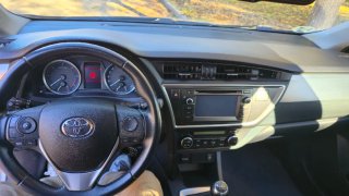 Toyota Auris 2015