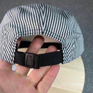 Gorra Carhartt Rayas Blanco y Negro