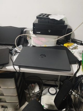 Portátil HP i3 4GB RAM